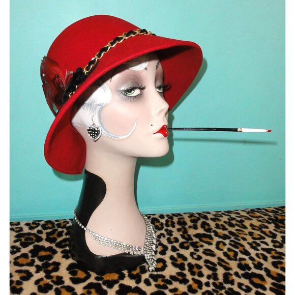 Vintage Liz Claiborne Red Wool Cloche Hat w/ Feathers church hat Kentucky Derby main image 7